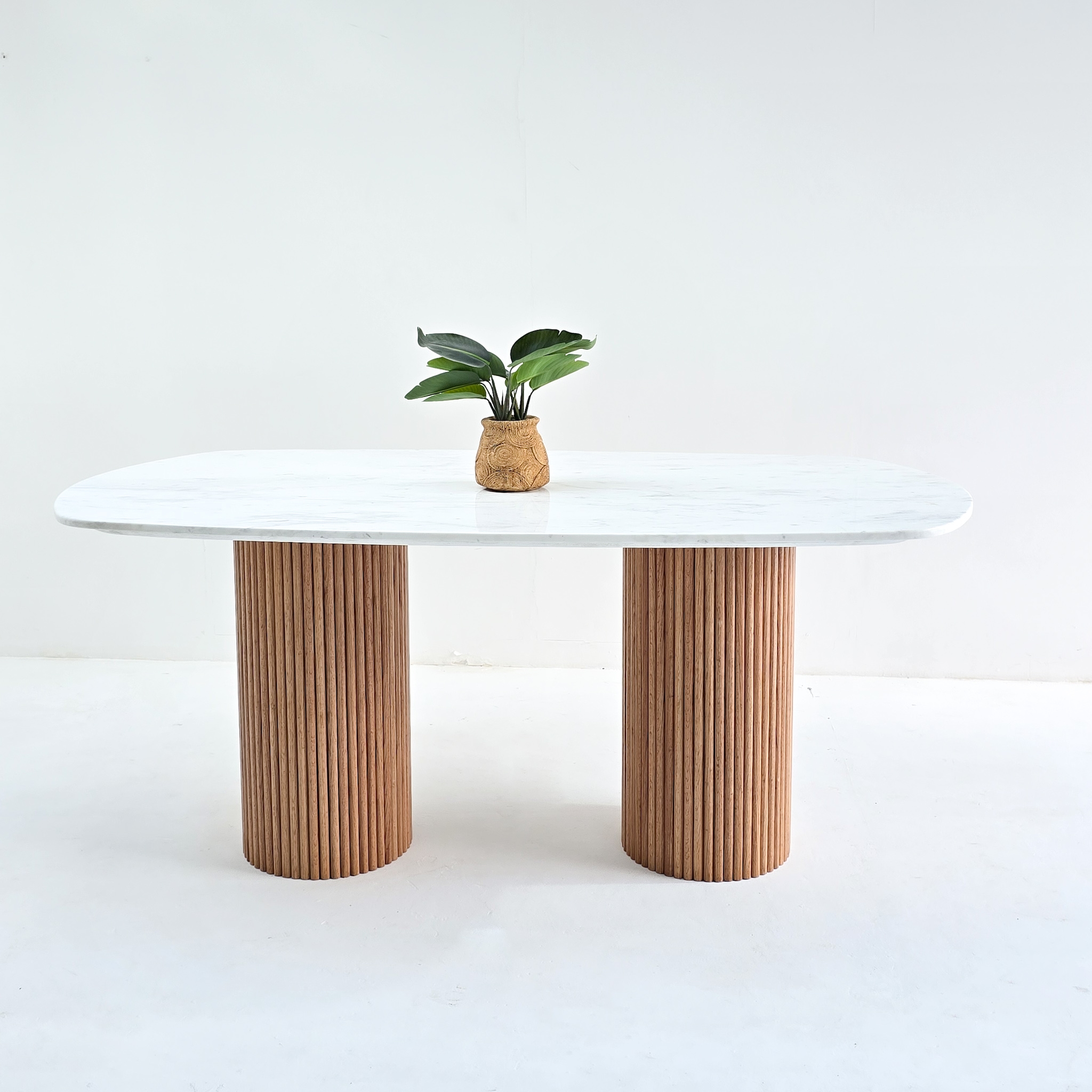 marble dining table