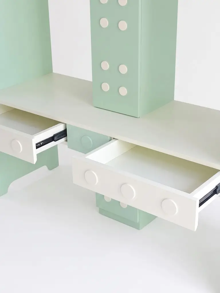 Ollie Desk in Green-White (3)